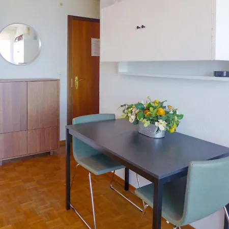 Apartman Cransalpin-12